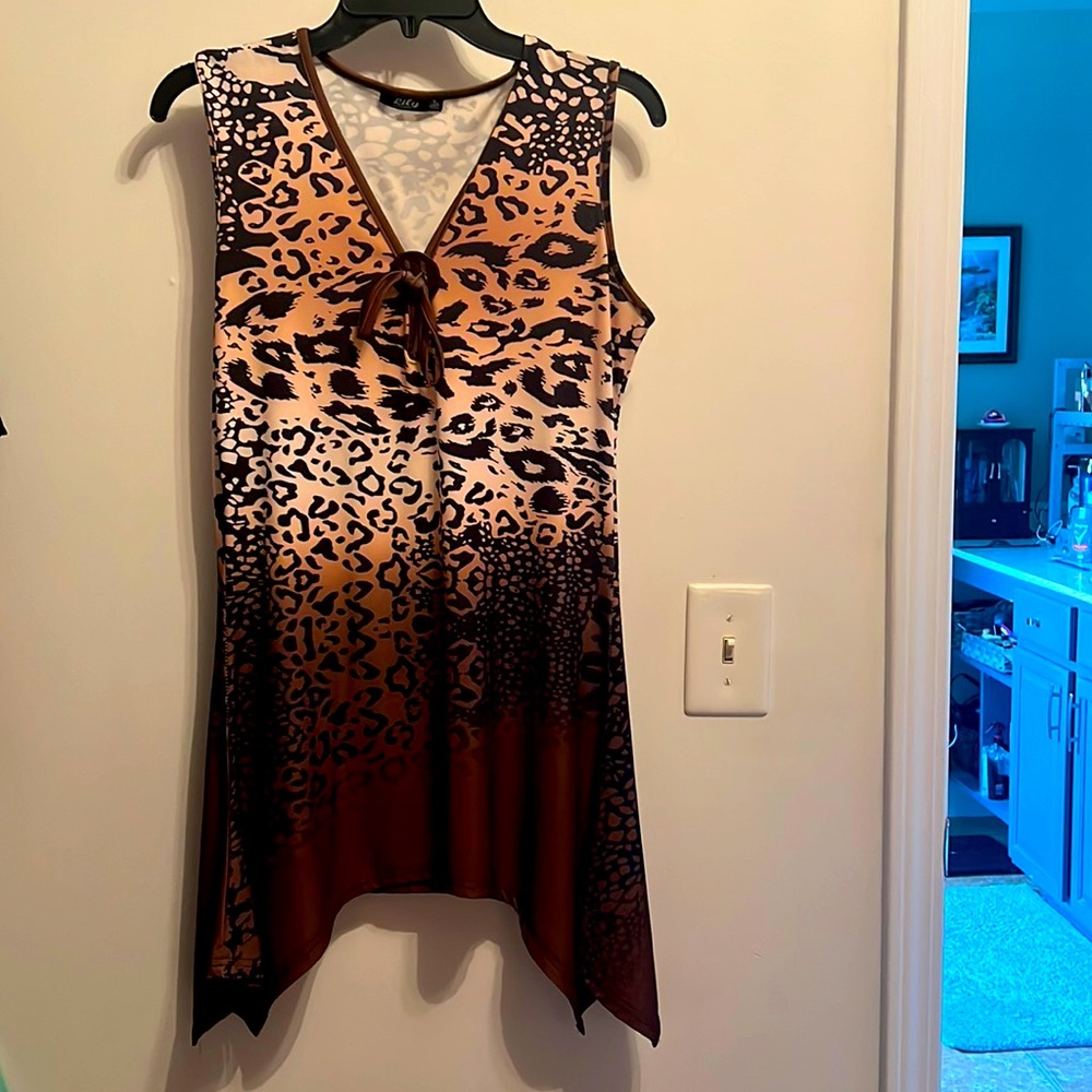 💙3/$20💙 Sleeveless Tunic